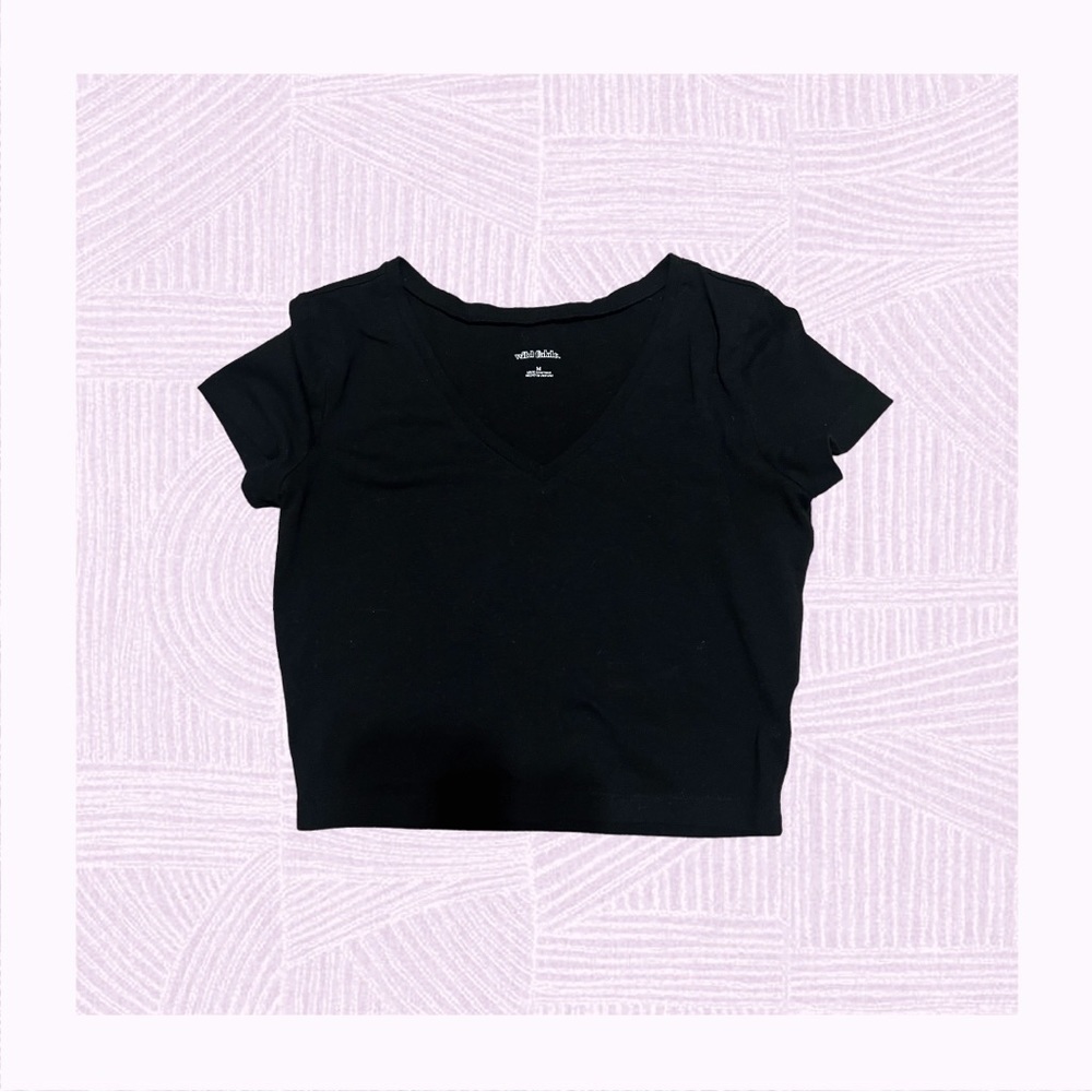 Black Wild fable crop top tee sz M